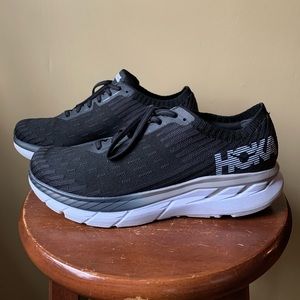 Hoka running shoes - Clifton 5